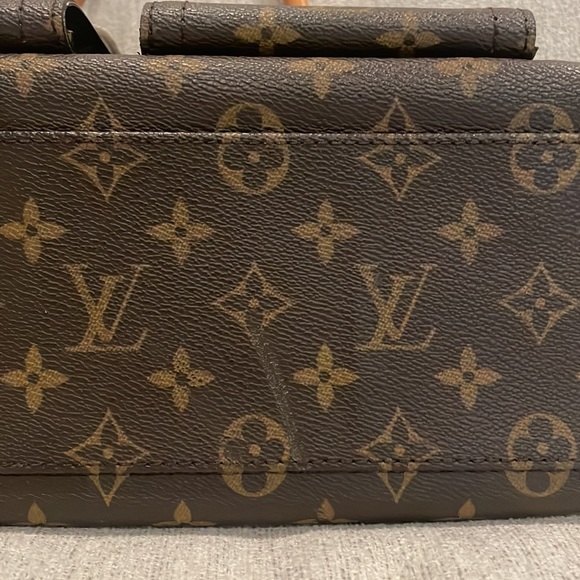 Louis Vuitton Manhattan PM - Picture 11 of 16